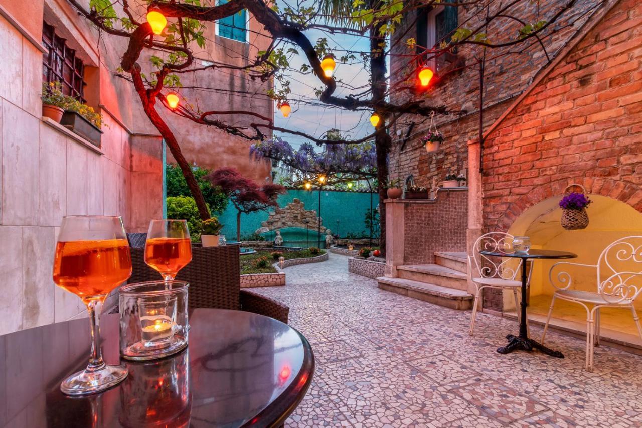 Hotel Casa Boccassini Venice Exterior photo