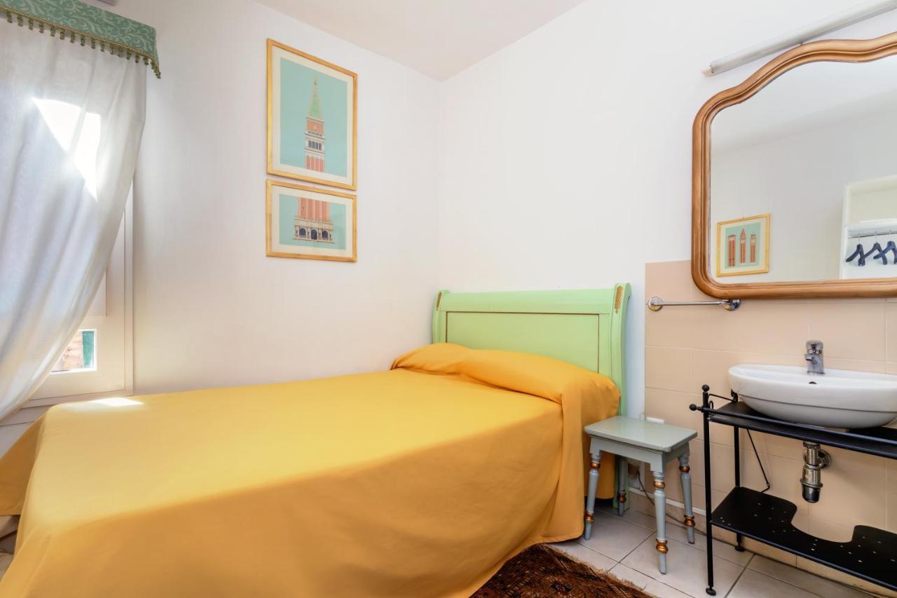 Hotel Casa Boccassini Venice Exterior photo