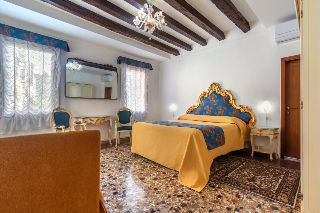 Hotel Casa Boccassini Venice Exterior photo