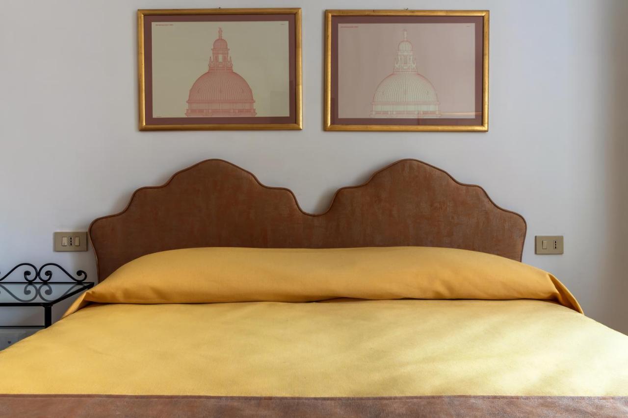 Hotel Casa Boccassini Venice Exterior photo