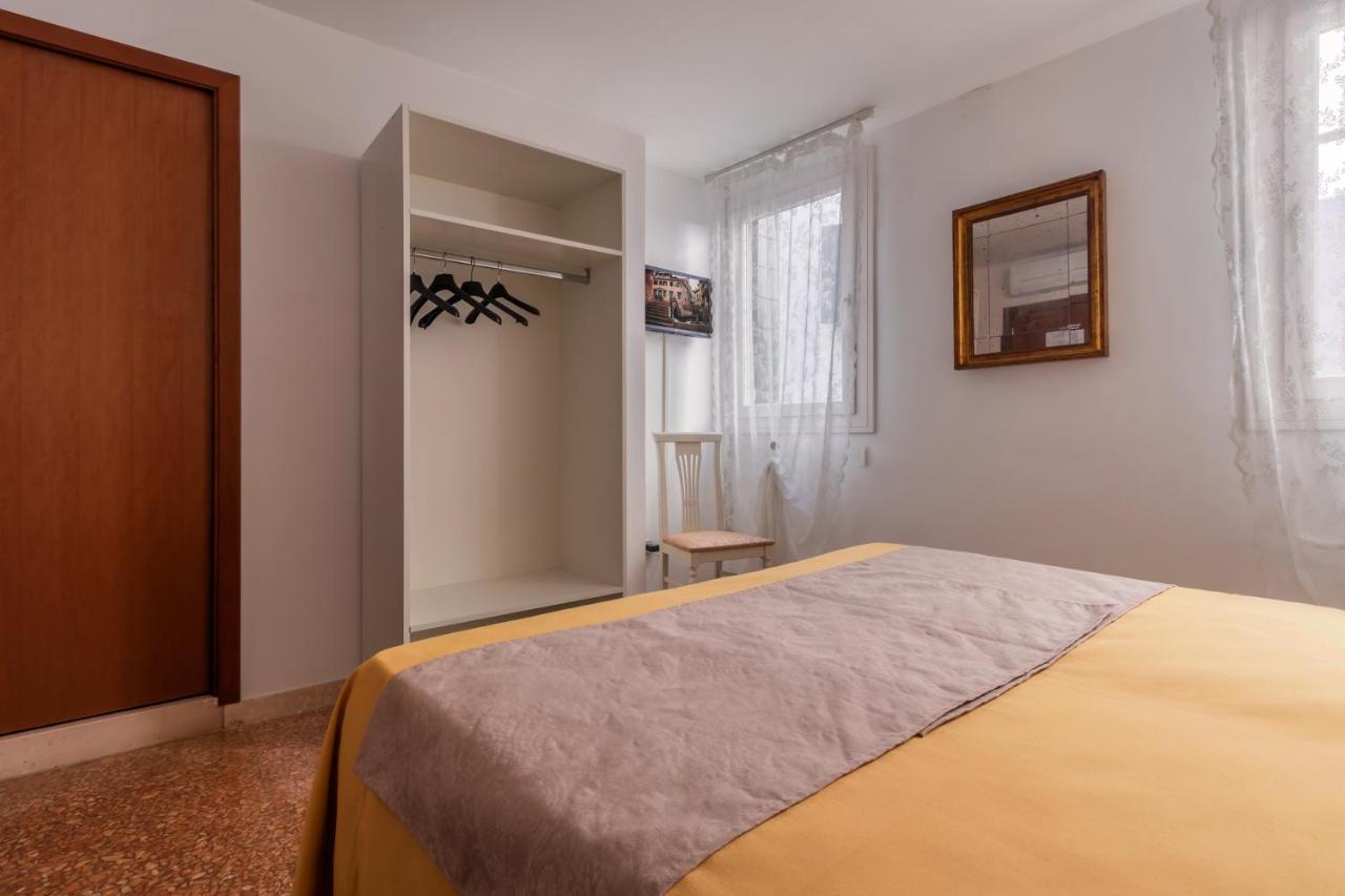 Hotel Casa Boccassini Venice Exterior photo