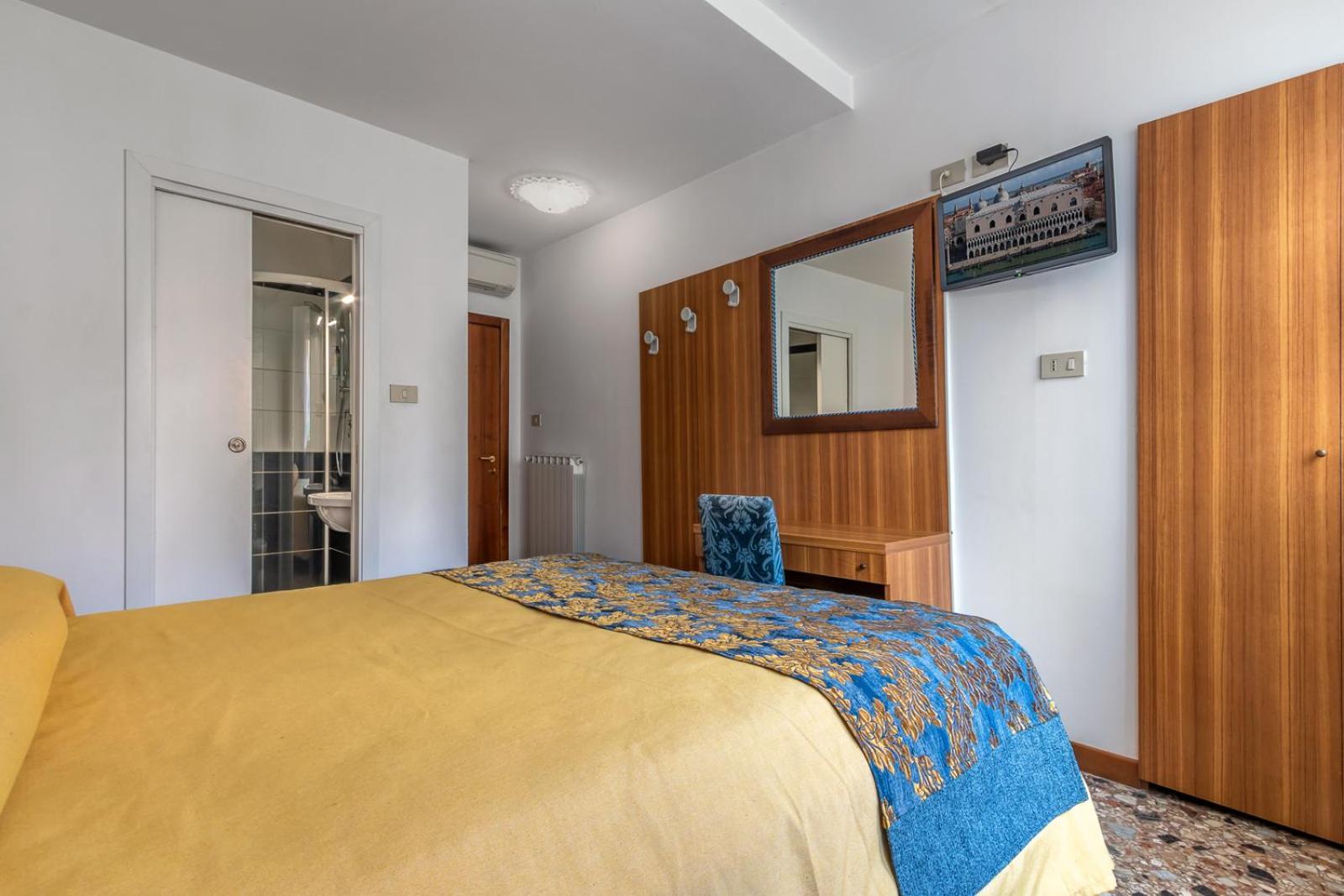 Hotel Casa Boccassini Venice Room photo