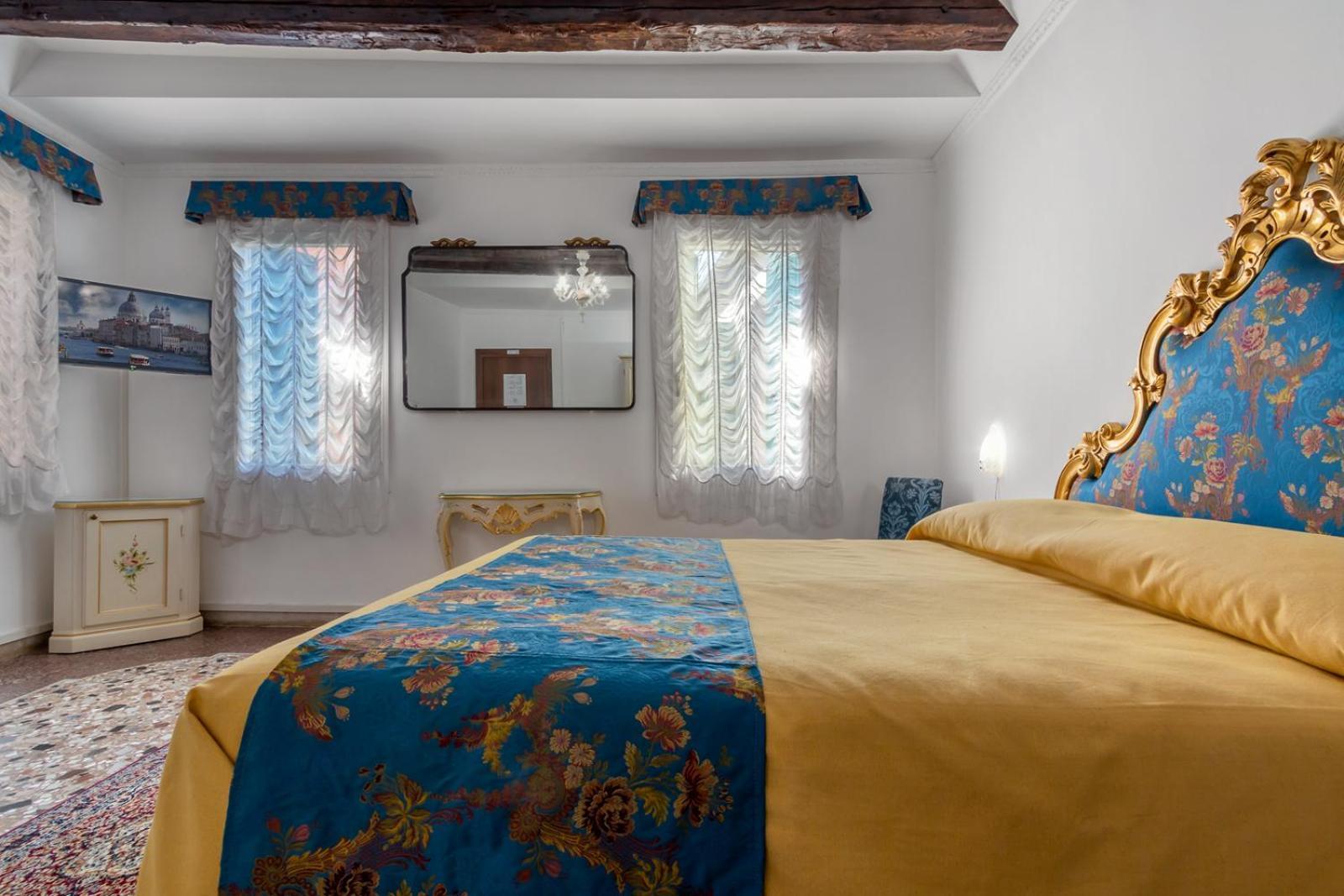 Hotel Casa Boccassini Venice Room photo